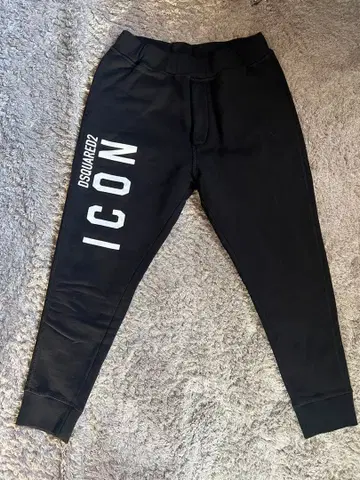 DSQUARED2 ICON 블랙 스웨트 팬츠 미사용 새상품