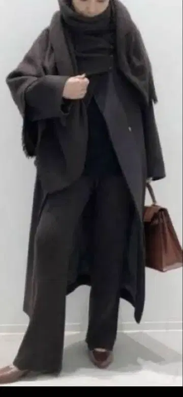 AP STUDIO 오버사이즈 램 코트 브라운