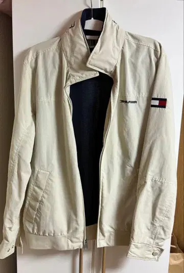 배송비 포함! TOMMY HILFIGER 타미힐피거 나일론 자켓