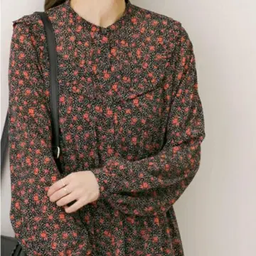 [새상품급] 어반 리서치 서니 라벨 플라워 도트 롱 원피스