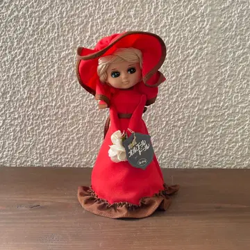 쇼와 레트로 빈티지 올드 골드 인형 빨간색 드레스