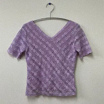 라벤더 V넥 레이스 반팔 상의