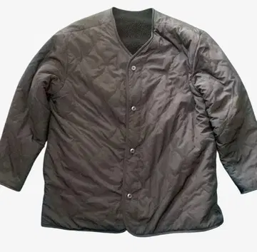 백 넘버 퀼팅 자켓 리버서블 블랙