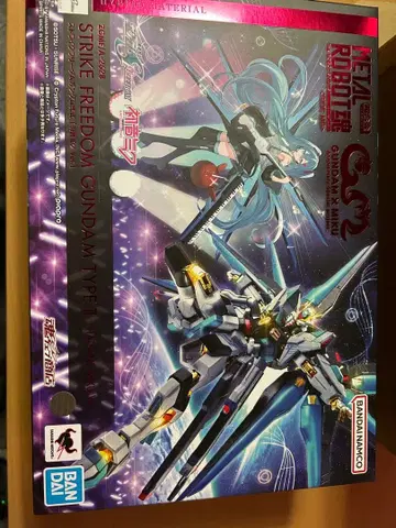 메탈 로봇혼 스트라이크 프리덤 이식 하츠네 미쿠 version