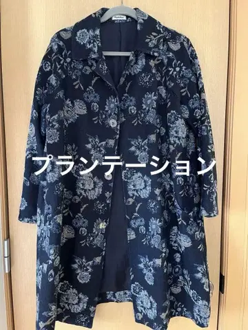 플랜테이션 자카드 직조 코트