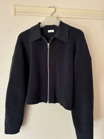 A part by 엘리 ZIP 니트 가디건