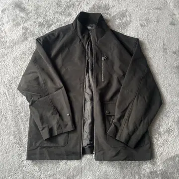 다크 그레이 집업 자켓