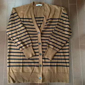 저널 스탠다드 relume 워셔블 보더 V넥 가디건