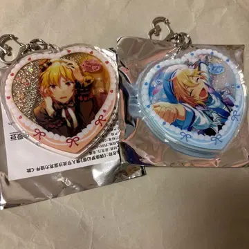 발렌타인 유동 액체 아크릴 키링 나즈나