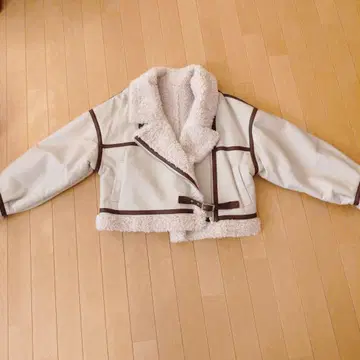 아이보리 M 사이즈 자켓