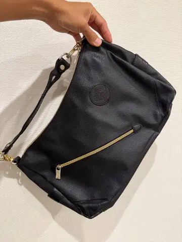 [ 오로비안코 ] 가죽 숄더백 블랙