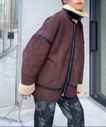 페이크 무스탕 자켓 보아 포함 브라운