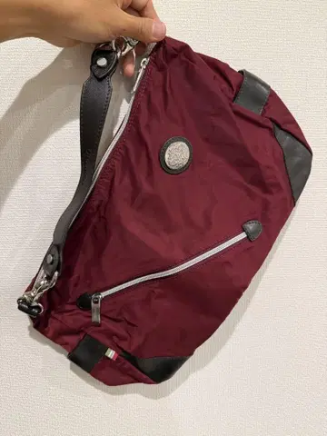 [ 오로비안코 ] 버건디 나일론 숄더백