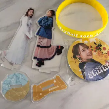 나츠카와 시이나 TrySail 아크릴 스탠드 캔뱃지 고무 밴드 가챠 세트