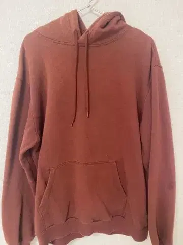 와인 레드 후드 부착 후드티