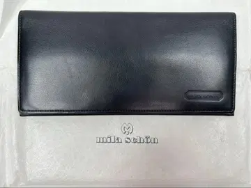미사용 밀라 쇤 mila schon 장지갑 2단 남성용 천연 가죽 블랙