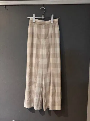 새상품 CELFORD 체크 무늬 와이드 팬츠 S 사이즈