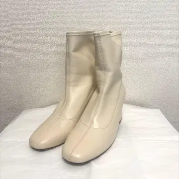 OR 스트레치 부츠 화이트 niko and