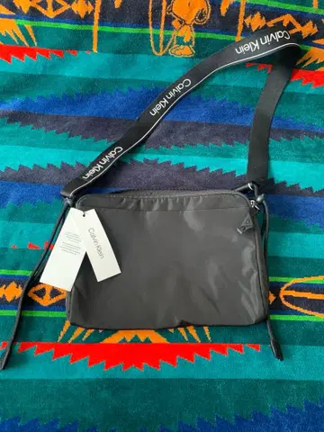 미사용 새상품 Calvin Klein 숄더백 사코슈 남녀 공용