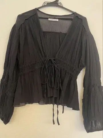 PLAM PLAGE 플라주 블라우스 블랙