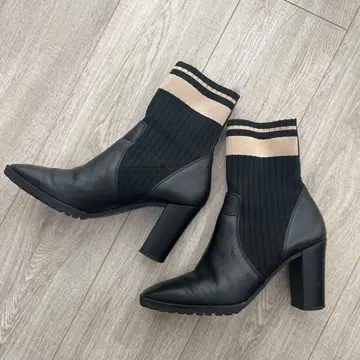 [ DIANA ] 니트 삭스 스타일 블랙 부츠