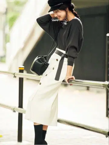 [ 미사용 새상품 ] Mystrada 돌먼 니트 업