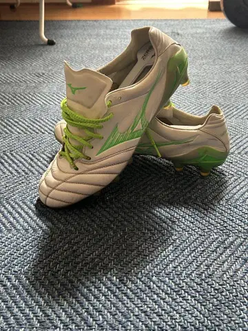 미즈노 모나르시다 네오 축구화