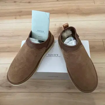 새상품 SUICOKE 스웨이드 슬립온 어그 부츠