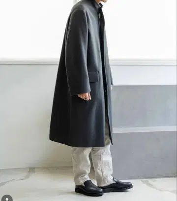 REVERBERATE ZIP COAT