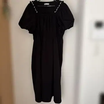 DearMyLoveWhip 블랙 원피스 반팔 펄 모티브