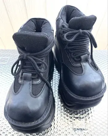 Demonia Boxer 24.5 통굽 신발