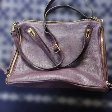 퍼플 가죽 숄더백