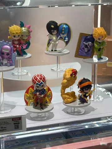JOJO POP MART 죠죠의 기묘한 모험 미스타 피규어 홍콩 중국
