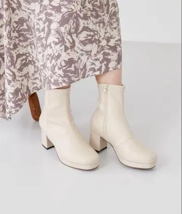 flune 스퀘어토 플랫폼 힐 부츠