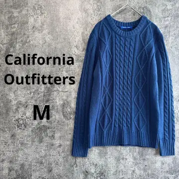 a3745 [ 캘리포니아 아웃피터스 ] 크루넥 긴팔 케이블 니트