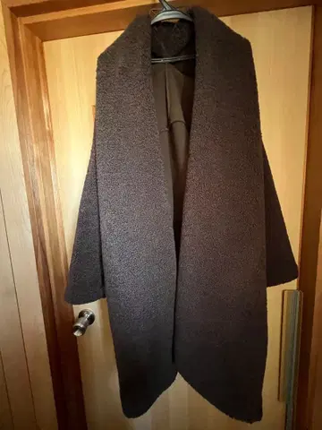 CRAFT 다크 브라운 보아 롱 코트