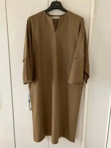 ADORE 롱 원피스 38 컨셔스 슬리브 울 소재