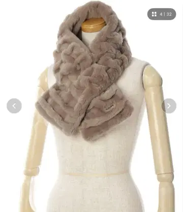 FURLA 브라운 퍼 머플러