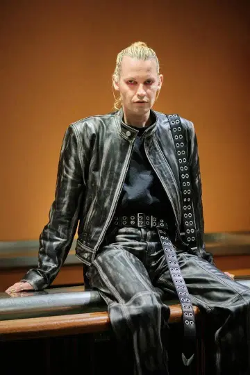 택 포함 새상품 27만 24AW 아킬레스 이온 가브리엘 가죽 와이드 팬츠