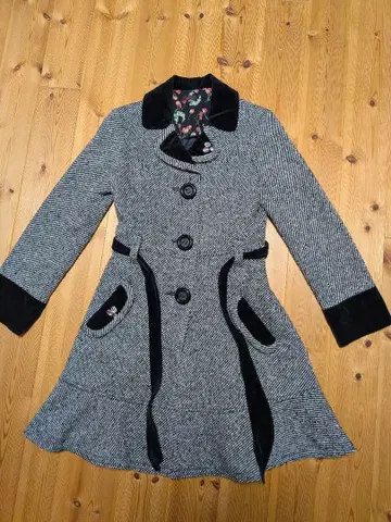 MILK 트위드 코트