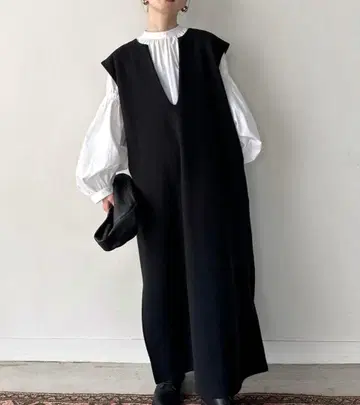 select MOCA by son 키넥 롱 베스트 원피스 블랙