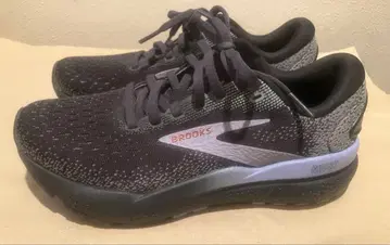 브룩스 러닝화 고스트16
