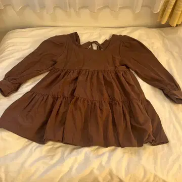 브라운 티어드 디자인 원피스