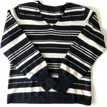 보더 V넥 니트 긴팔 캐시미어 100% Trois Bonheur