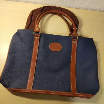 보스턴 백 네이비와 브라운 합성 피혁