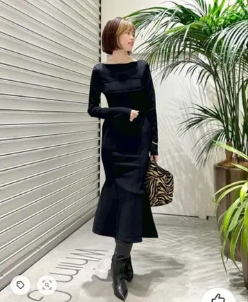 WHIM G 블랙 머메이드 실루엣 원피스