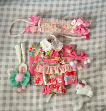 [신발 없음] 네오 브라이스 복숭아색 공주 아웃핏