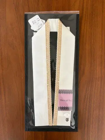 성인식 레이어트 카라 화이트 택 포함