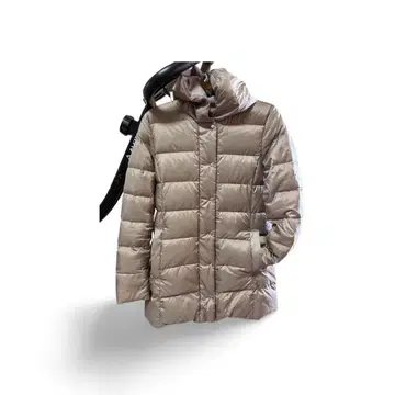 23구 후드 부착 다운 자켓