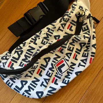 FILA 태민 바디백 웨스트 파우치